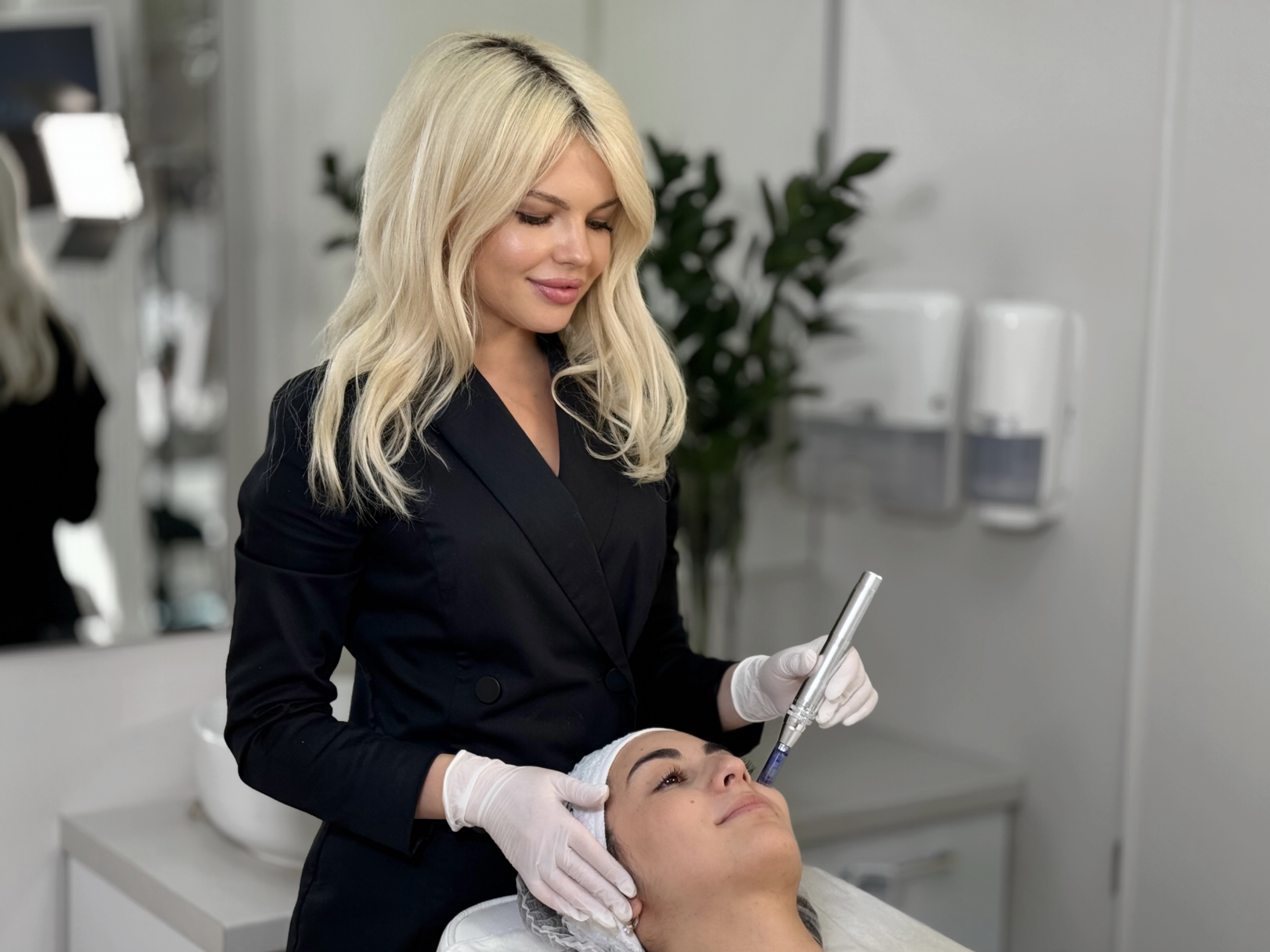 Tratament Dermapen